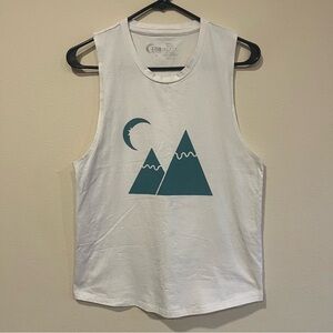 Zyia Active Mountain Moon Graphic Tank Top Size Large